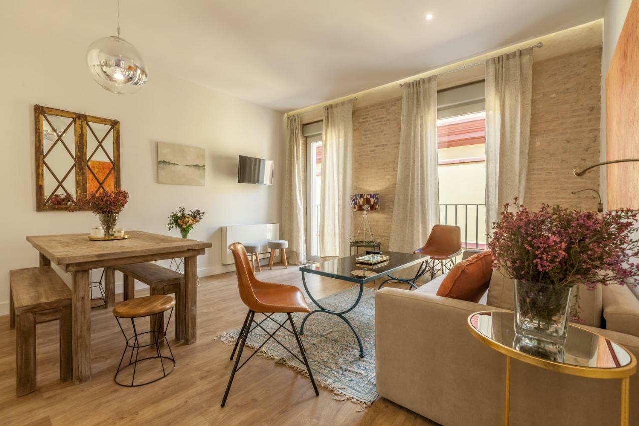 Apartamentos Rg Suites Jardines De Murillo Sewilla Zewnętrze zdjęcie