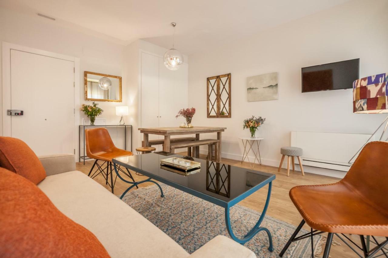 Apartamentos Rg Suites Jardines De Murillo Sewilla Zewnętrze zdjęcie