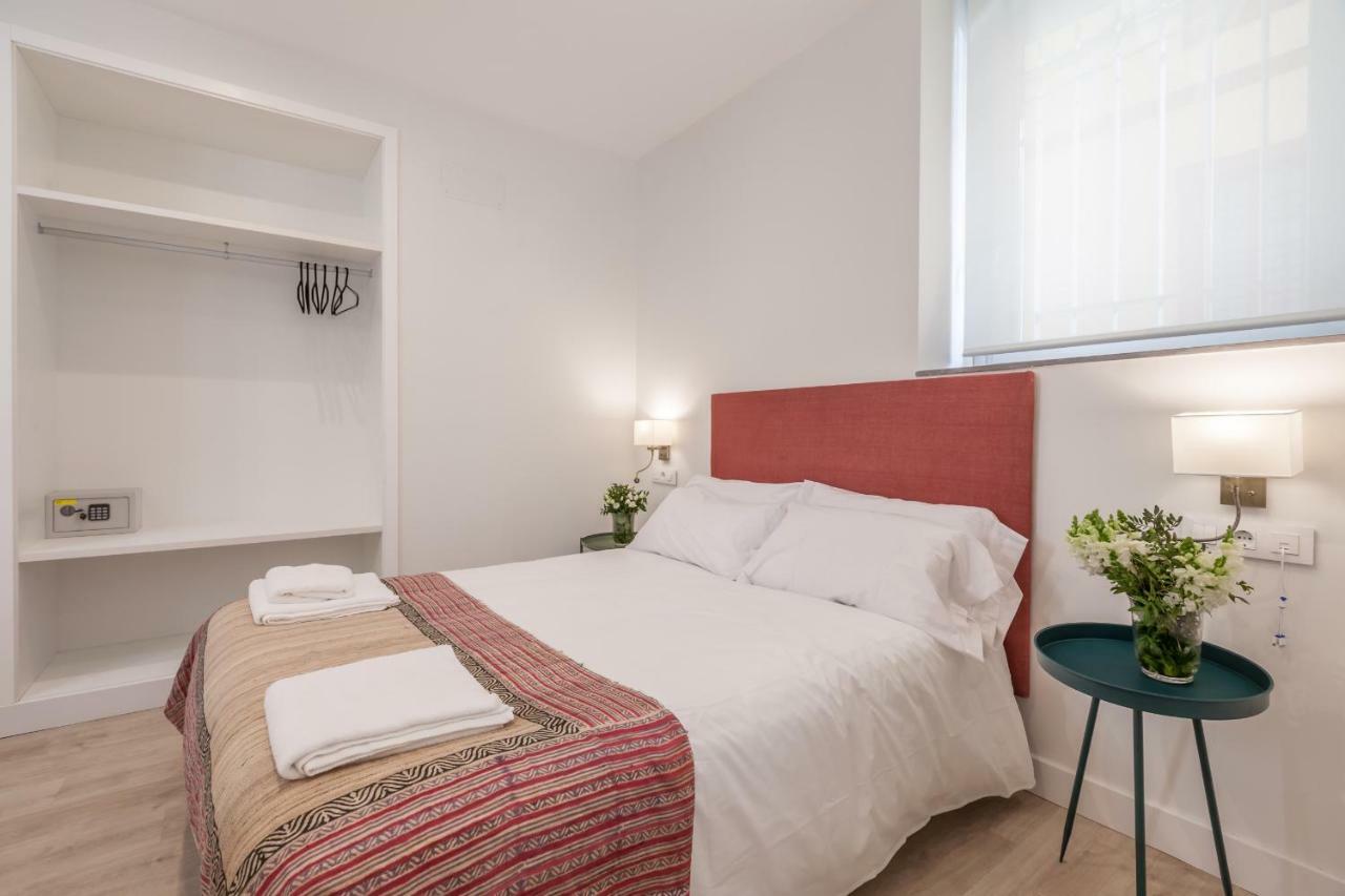 Apartamentos Rg Suites Jardines De Murillo Sewilla Zewnętrze zdjęcie