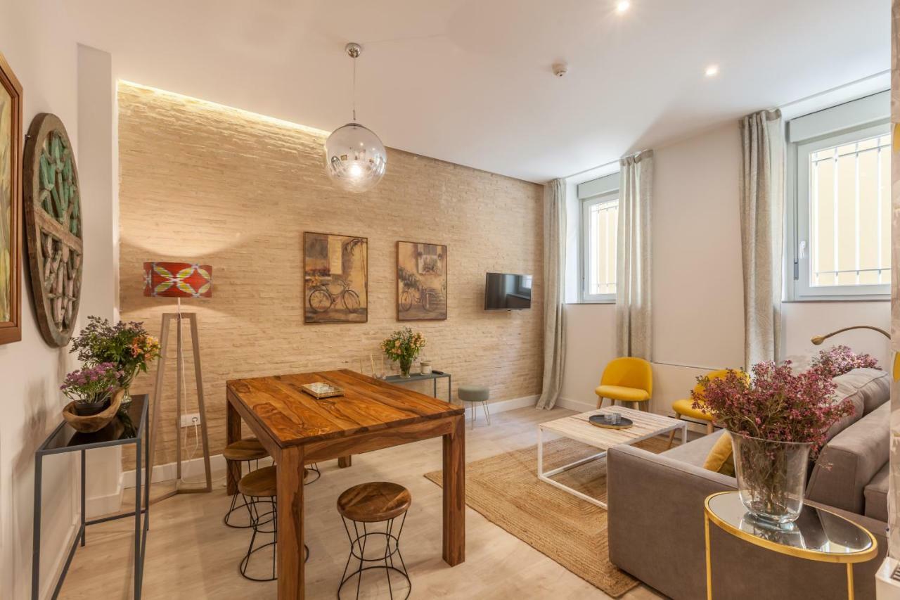 Apartamentos Rg Suites Jardines De Murillo Sewilla Zewnętrze zdjęcie