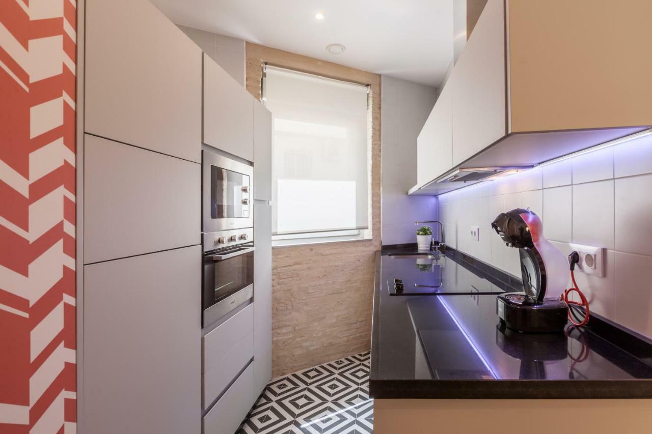Apartamentos Rg Suites Jardines De Murillo Sewilla Zewnętrze zdjęcie