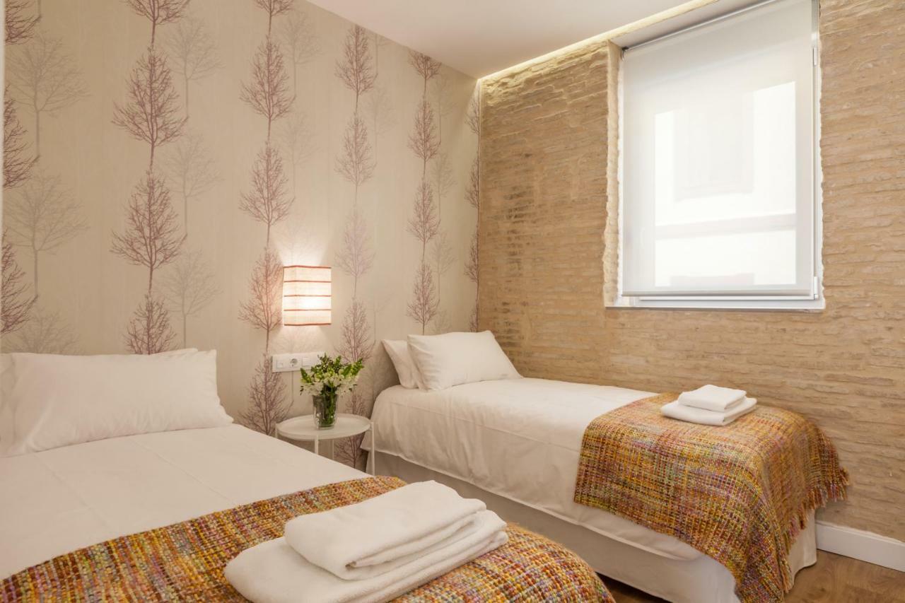Apartamentos Rg Suites Jardines De Murillo Sewilla Zewnętrze zdjęcie